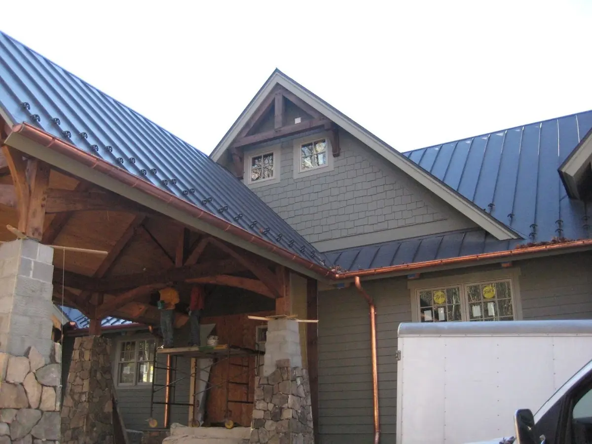 Craftsman Roofing team delivering quality roofing work in North St. Paul